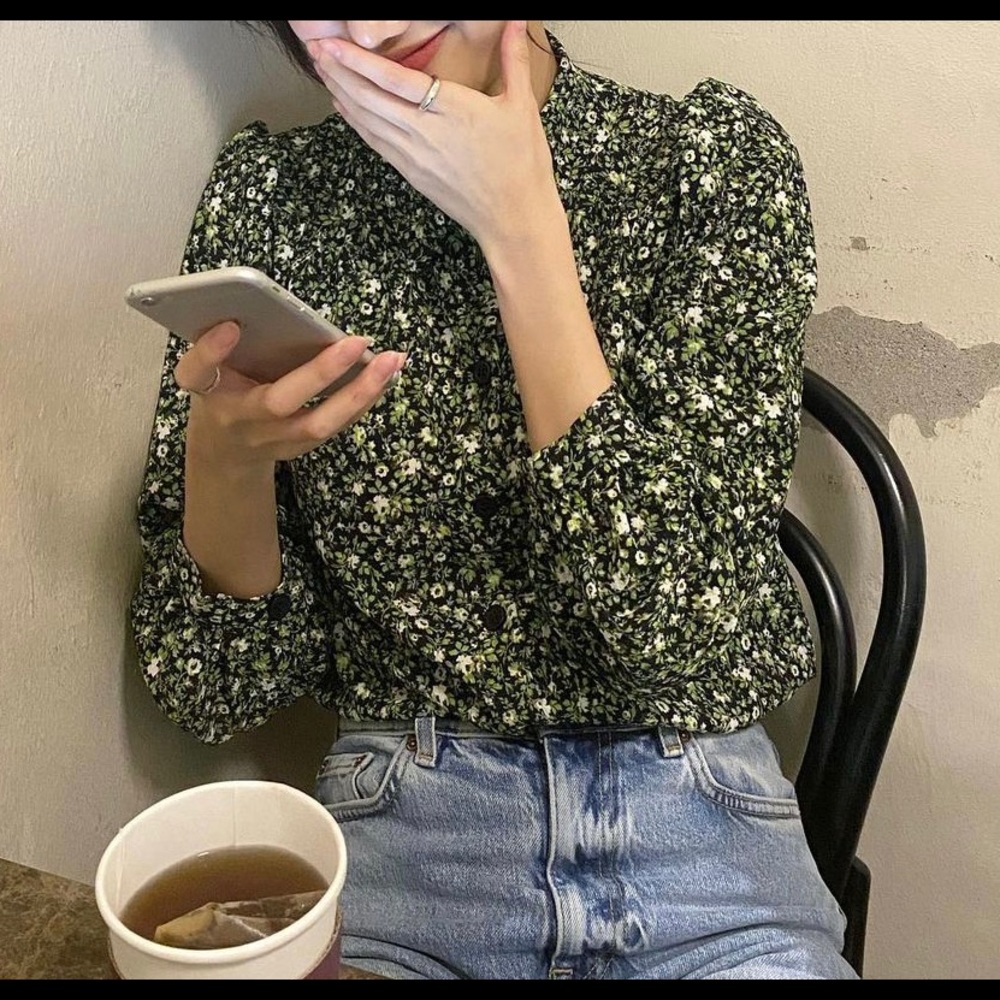 & Other Stories Dark Green Floral Button-Down Blouse